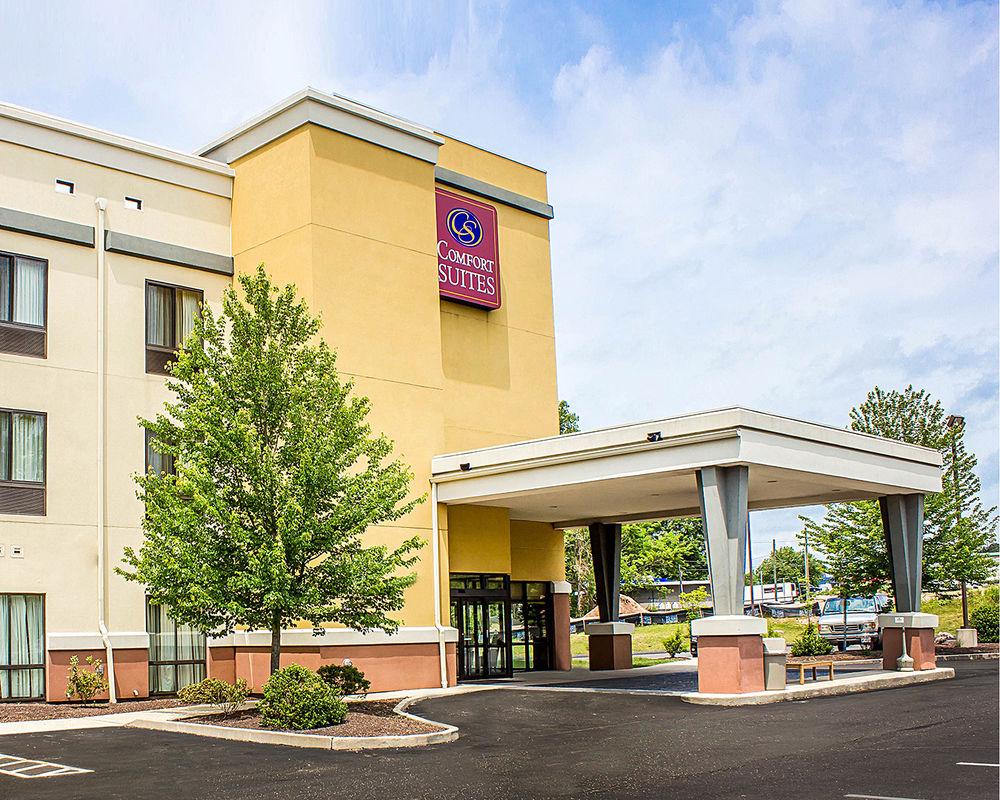 - - Southington By Ihg Hotel