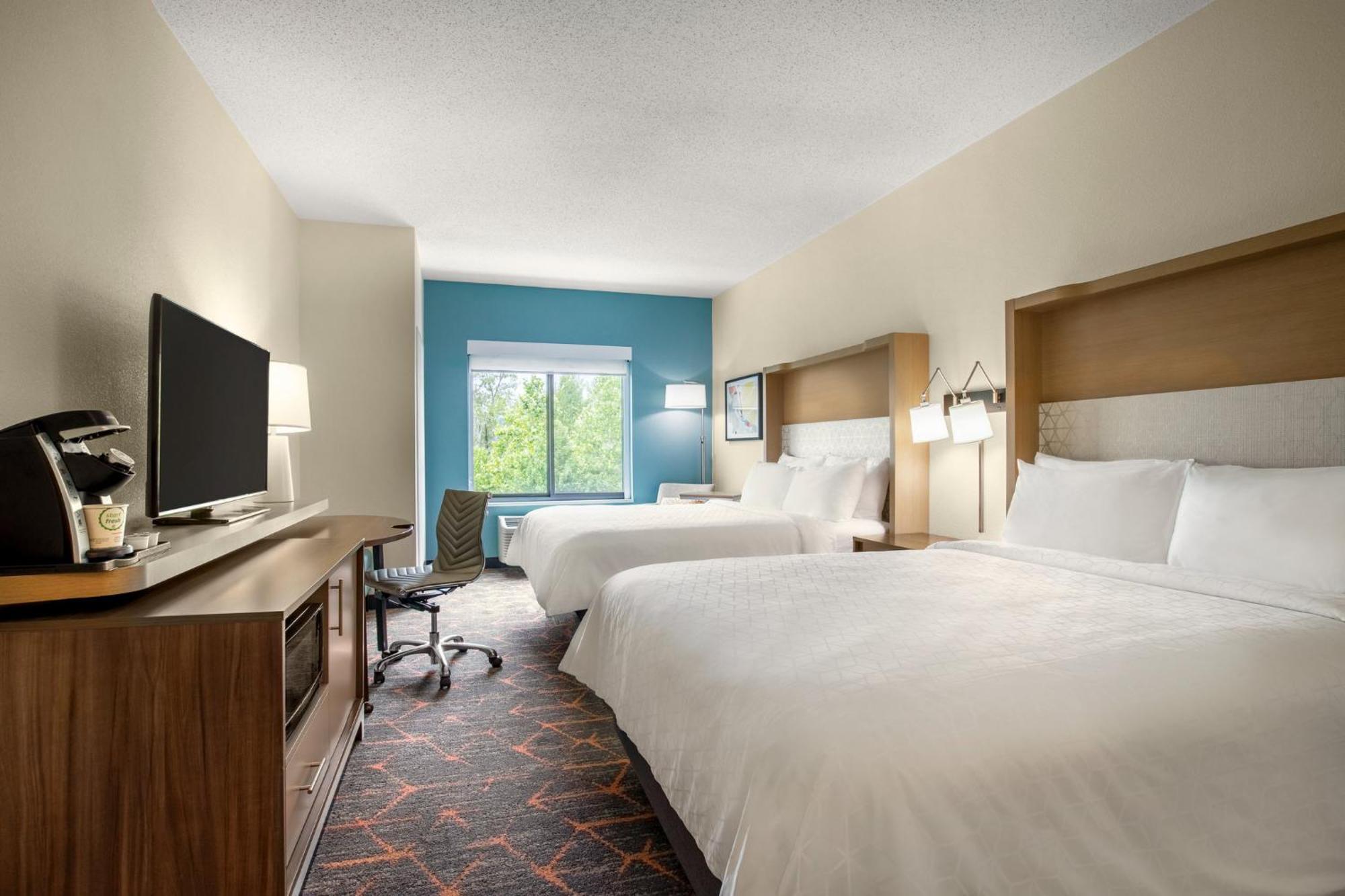 - - Southington By Ihg Hotel 3*