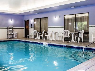 - - Southington By Ihg Hotel 3*