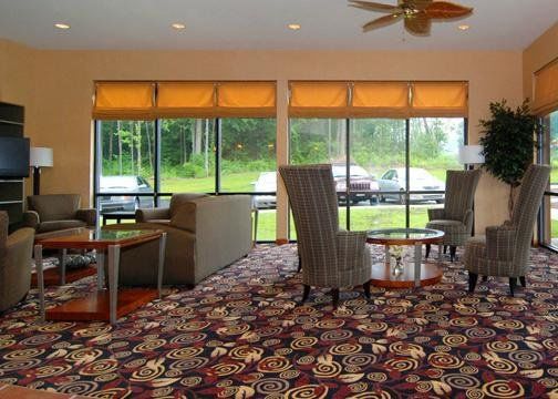 - - Southington By Ihg Hotel